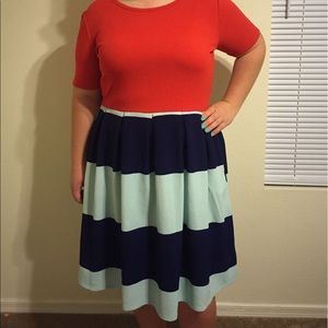 Lularoe dress size 3XL red blue